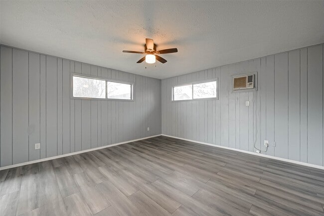 Foto del edificio - 2111 Rosemead Dr