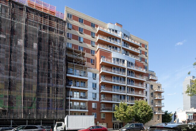 Building Photo - 570-574 4th Ave