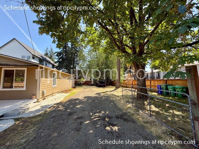 Photo - 17500 E Burnside St House