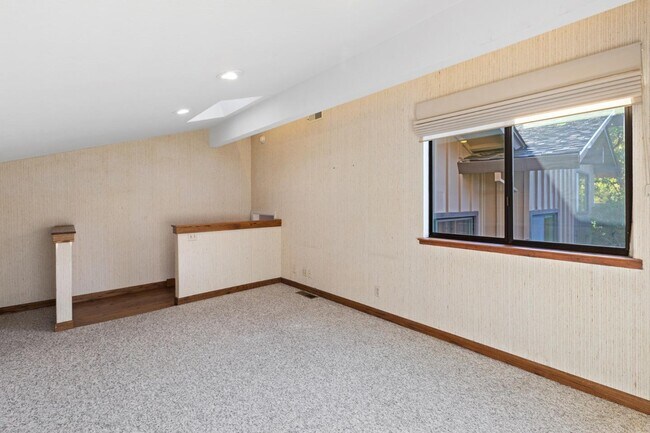 Building Photo - 22 Hallmark Cir
