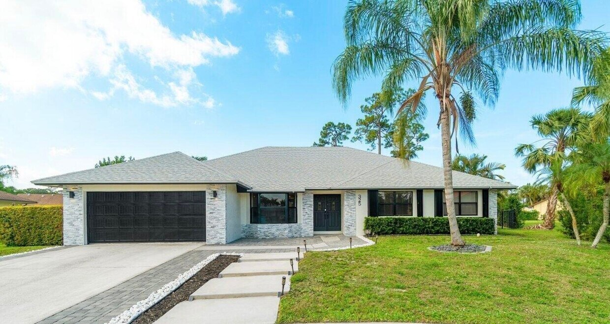 Foto principal - 325 Knotty Wood Ln