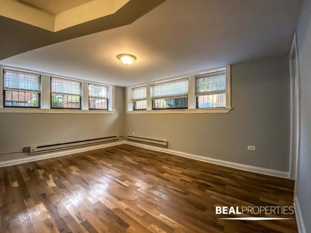 Foto principal - 0 bedroom in CHICAGO IL 60640