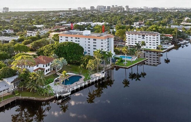 Foto del edificio - 1881 Middle River Dr