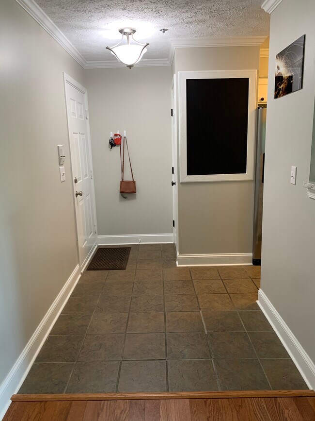 Building Photo - 3560 Sherbrooke Cir