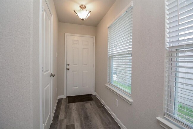 Foto del edificio - 25526 Woodmere Spur Ln