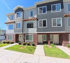 Building Photo - 1497 S 565 W