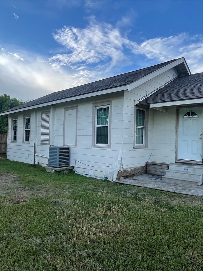 Building Photo - 4457 County Rd 537