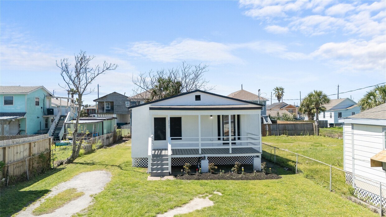 Foto principal - 2207 Hollywood Ave