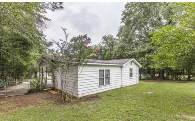 Building Photo - 1553 Hurley Cir