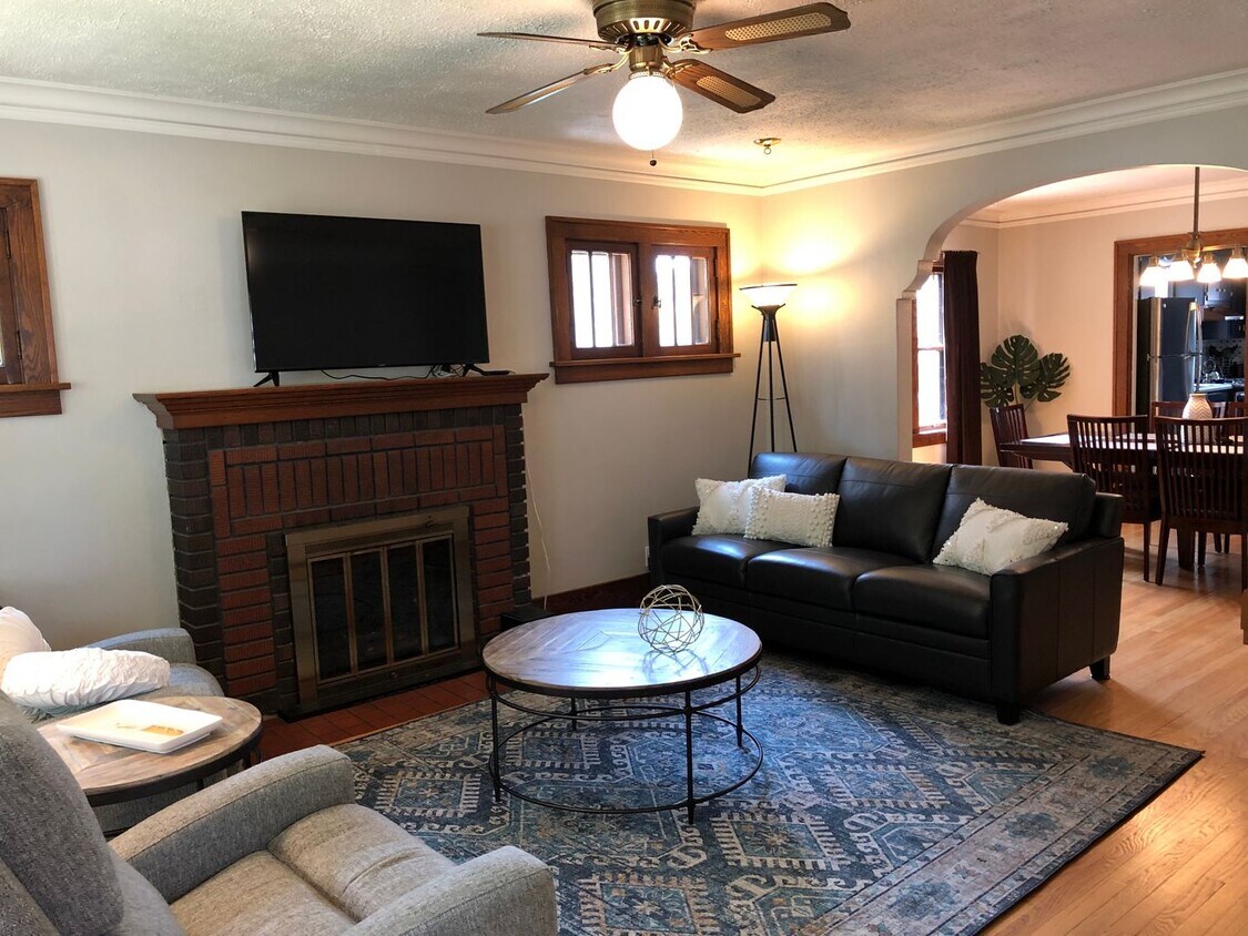 109 12th Ave NW, Rochester, MN 55901 House Rental in Rochester, MN