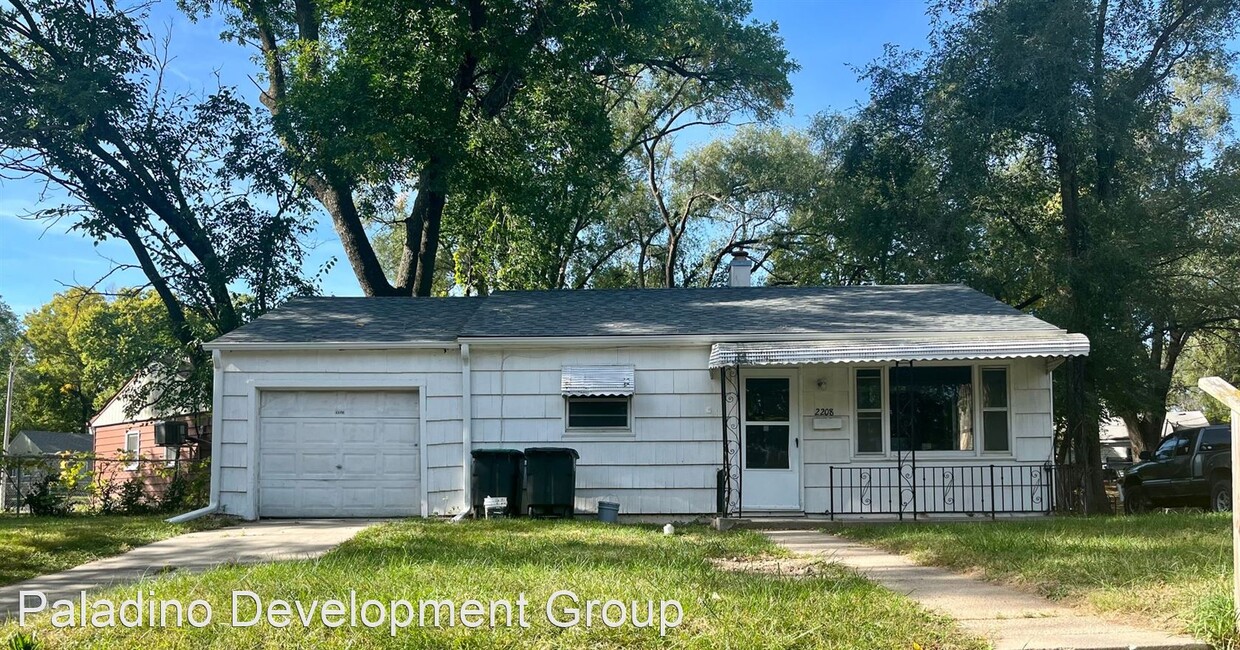 Foto principal - 2 br, 1 bath House - 2208 N. 38th Avenue