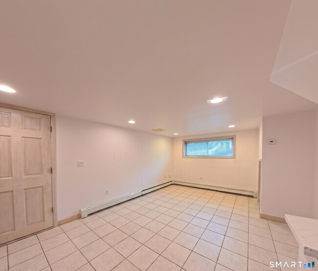 Foto del edificio - 36 Derby Pl