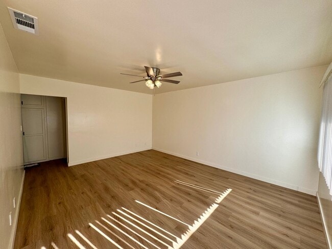 Foto del edificio - 17909 Woodruff Ave