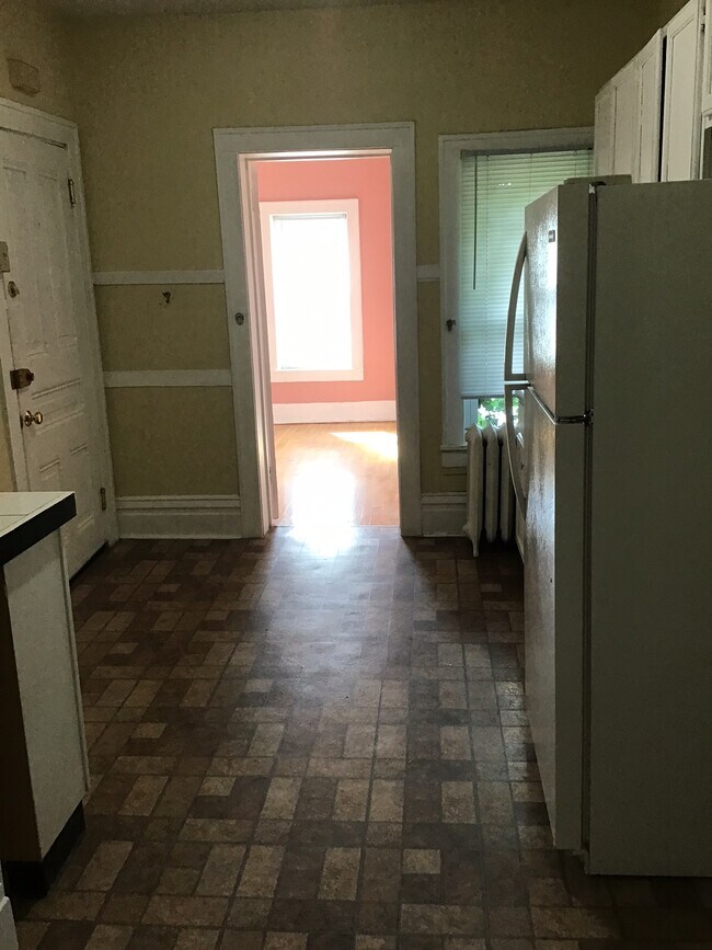 Foto del edificio - 2726 DuPont Ave S