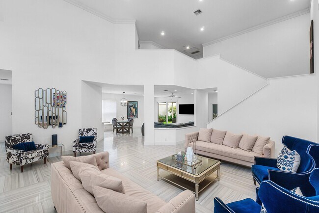 Foto del edificio - 2404 NW 67th St