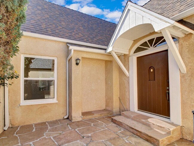 Foto del edificio - 203 S Stanley Dr