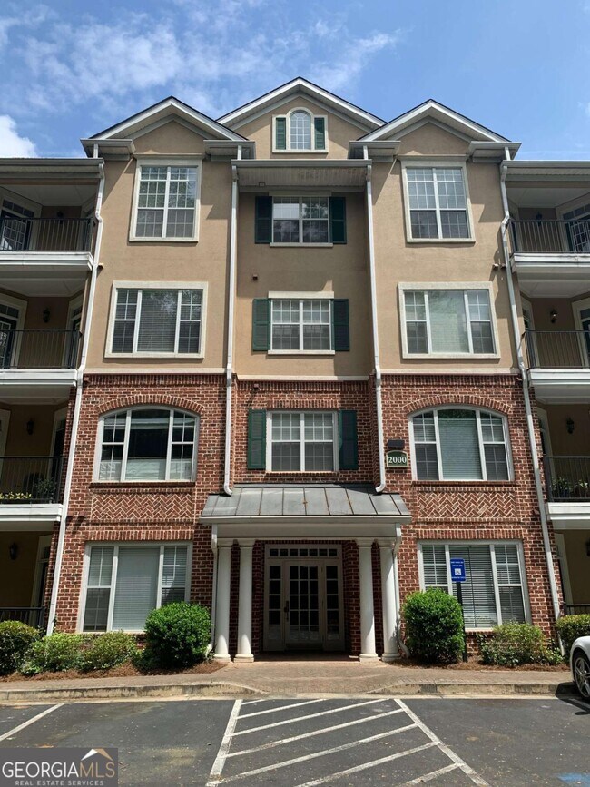 Building Photo - 2405 Stratford Commons