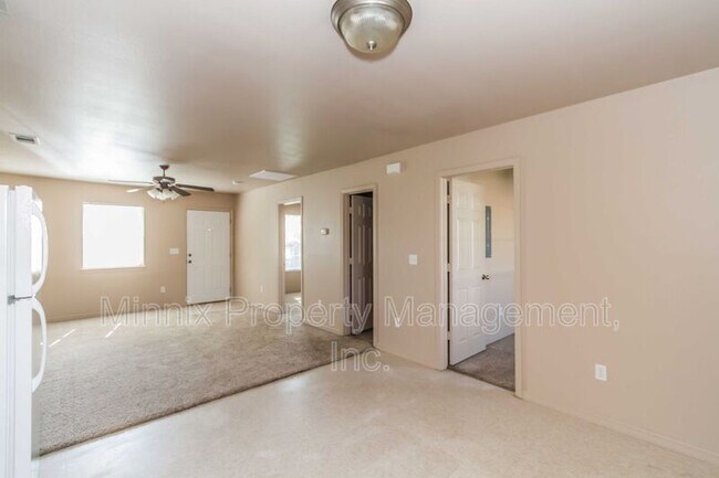 Building Photo - 2805 Mable Dr