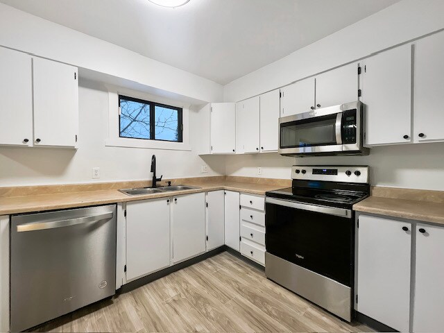 Foto del edificio - 1225 Karluk St