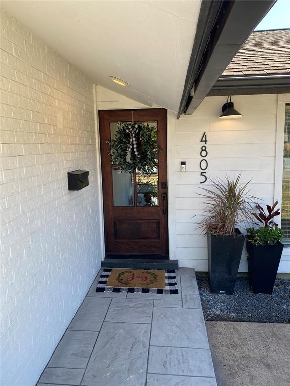 Foto del edificio - 4805 Kinglet St