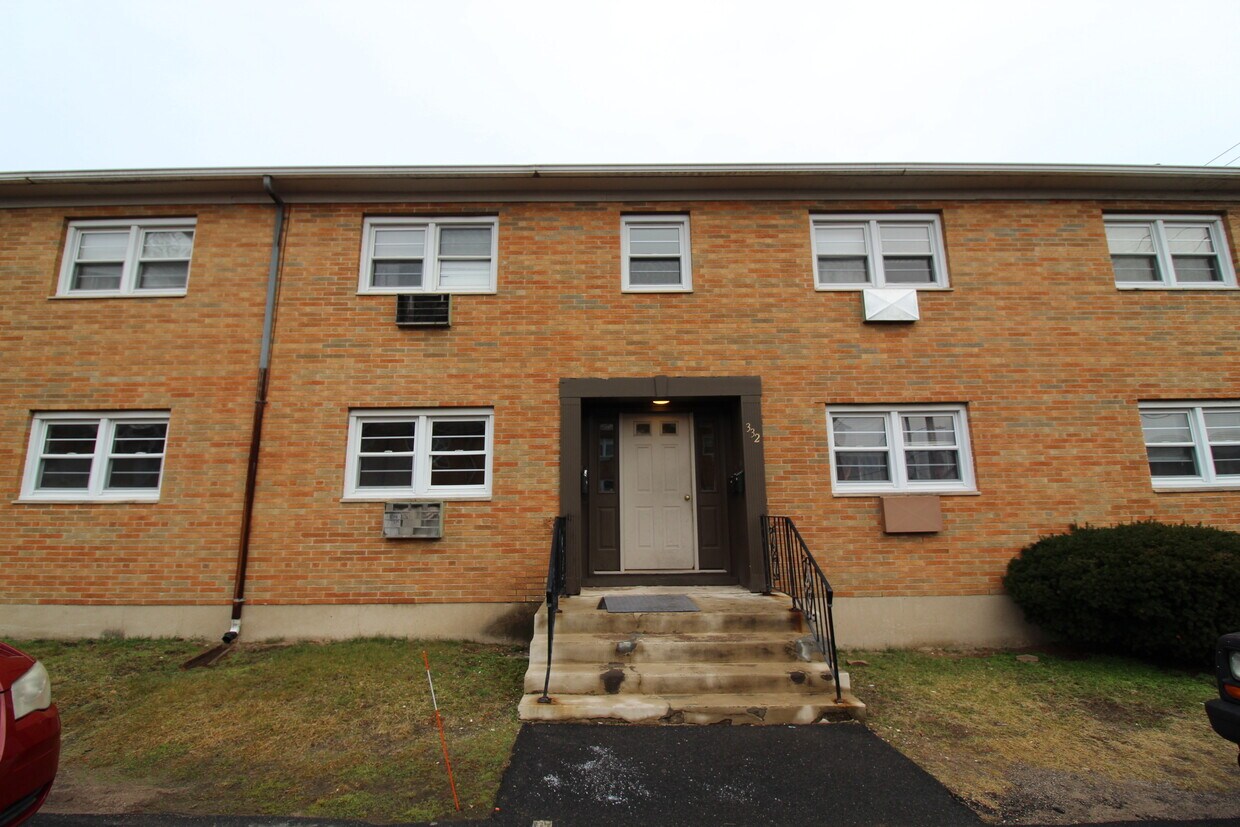 Primary Photo - 157 School St
