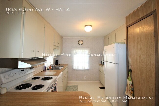 Building Photo - 603 63rd Ave W