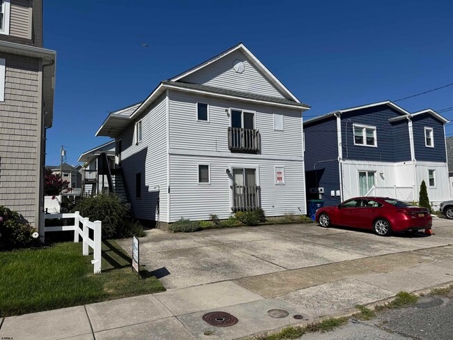 Building Photo - 344 36th St S
