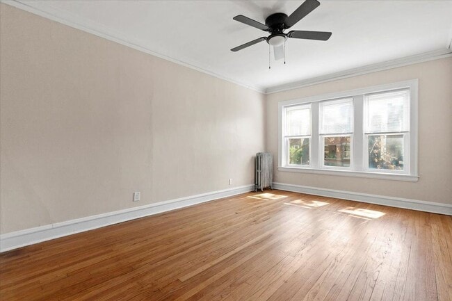 Building Photo - 4105 N Spaulding Ave