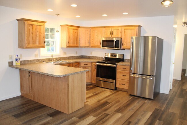 Foto del edificio - 11560 Punch Bowl Rd