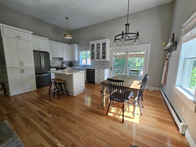 Foto del edificio - 41 Timber Ridge Rd
