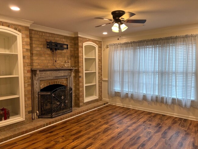 Building Photo - 2 Bedroom 2.5 Bath Home in Kitty Hawk $2150/mo