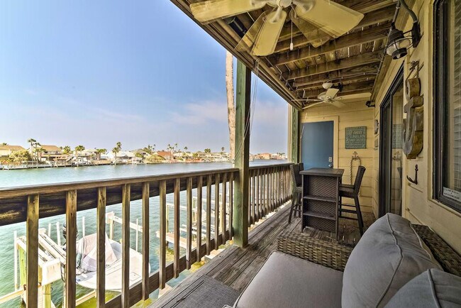 Foto del edificio - 15425 Fortuna Bay Dr