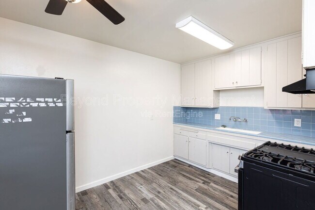 Foto del edificio - 6206 Mission Gorge Rd