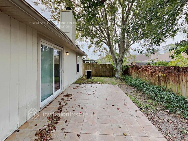 Foto del edificio - 11274 Finchley Ln