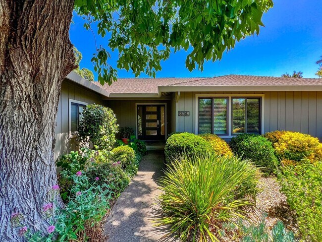 Foto del edificio - Charming Four Bedroom Home in Napa's Sough...