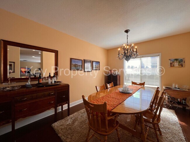 Foto del edificio - MOVE IN SPECIAL! HALF OFF! Spacious Felida...