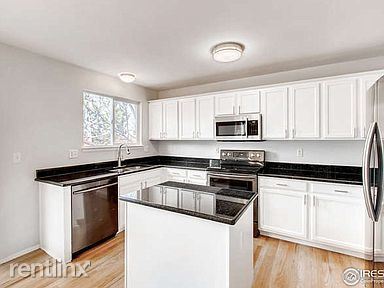 Building Photo - 6 br, 4 bath House - 2965 E Yarrow Cir