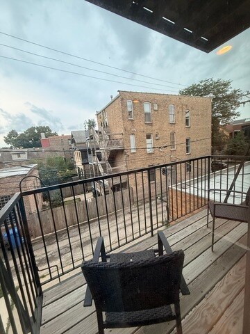 Foto del edificio - 2319 W Wabansia Ave