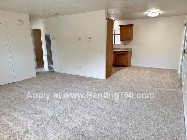Building Photo - 2 Bed Home In a Great Neighborhood