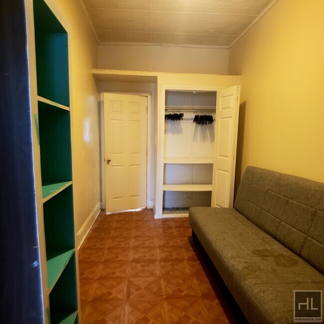 SHEFFIELD AVENUE Room for Rent in Brooklyn, NY