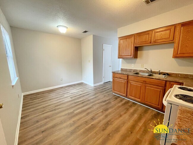 Foto del edificio - Great 2 Bedroom Townhouse in Fort Walton Beach