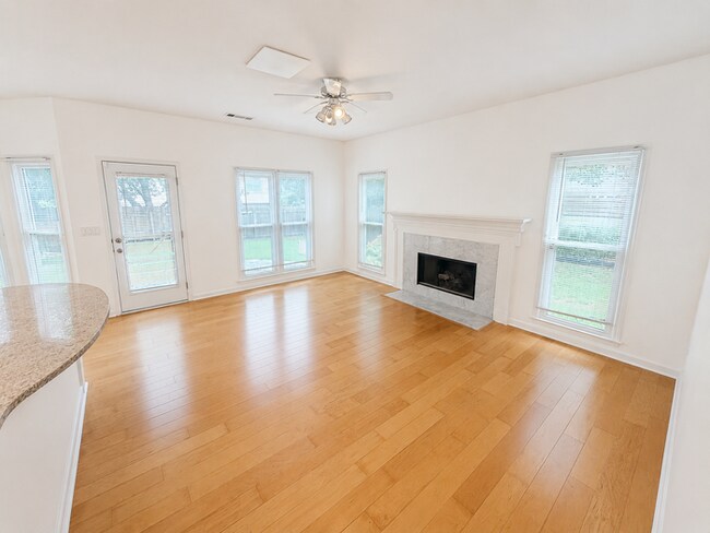 Foto del edificio - 4735 Morton Bridge Ln