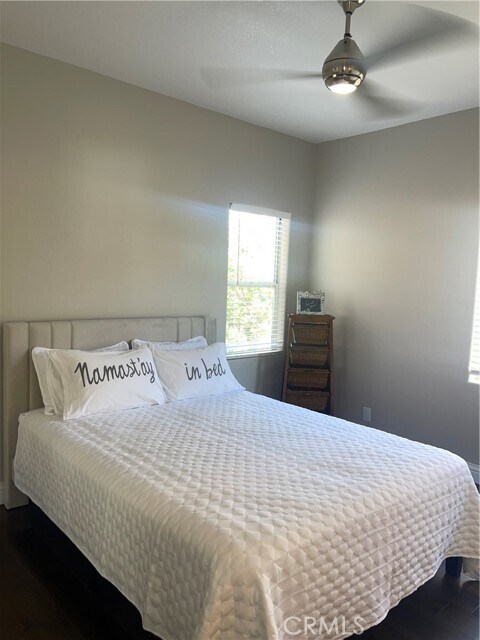 Foto del edificio - 7420 Cliffside Ct