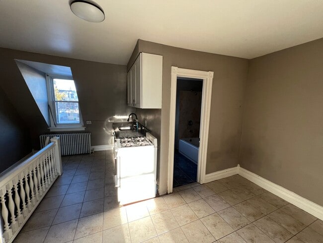 Building Photo - 23 S Madison St