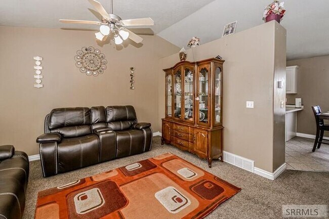 Building Photo - 3629 Pearce Dr