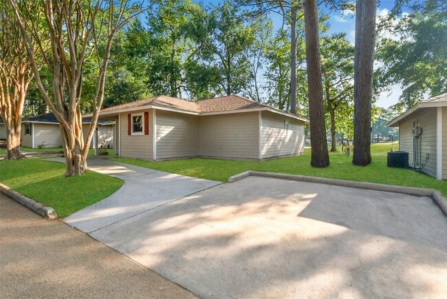 Building Photo - 3483 Balboa Cir