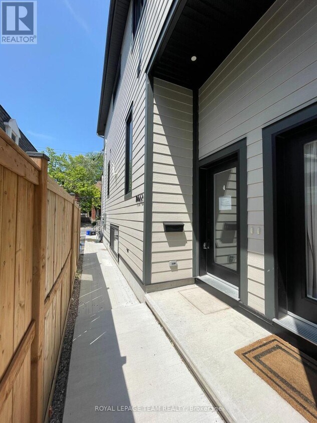 Photo principale - 106-106 Aylmer Ave