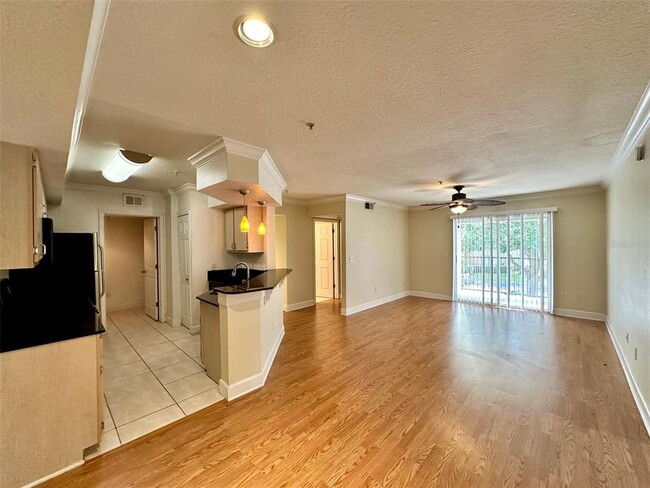 Building Photo - 713 Crest Pines Dr