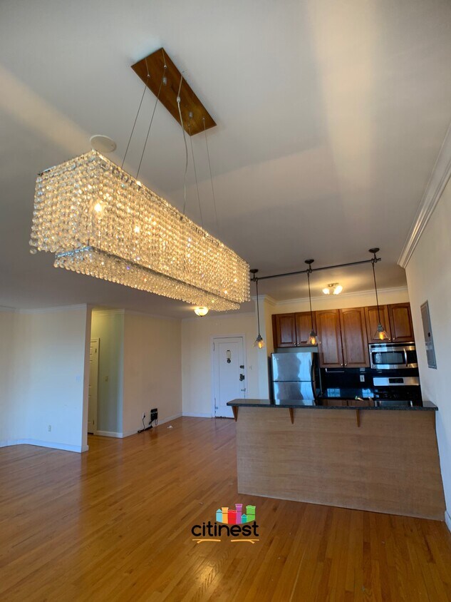 Foto principal - 9214 Ridge Blvd