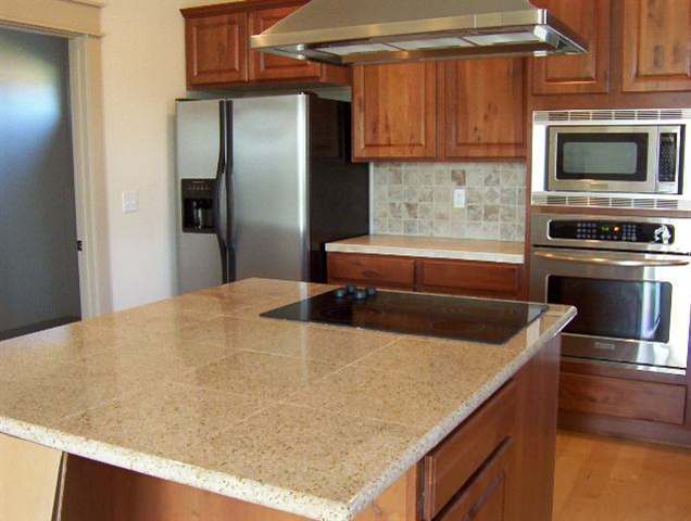 Building Photo - Three bedrooms plus an office.. Gorgeous home in Pepper Hills with tandem 3 car garage. Newer car...